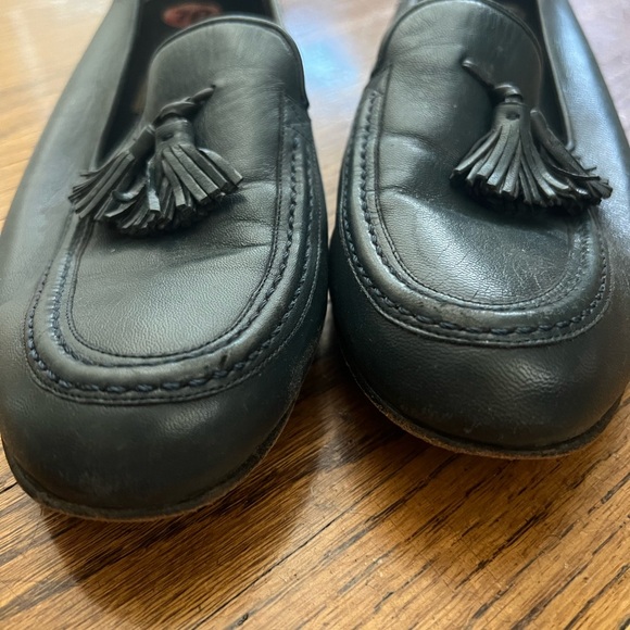 Vintage Cole Haan Tassle loafers in size 10B (run small) - Picture 7 of 8